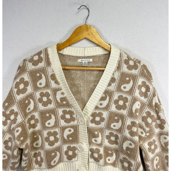 American Eagle Cropped Cardigan Sweater Yin Yang Flower Print Beige Cream M - Picture 3 of 9